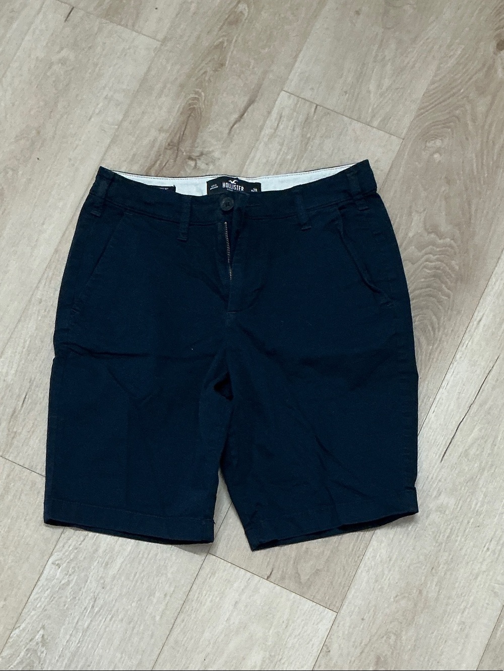 Hollister Men’s Dark Navy Flat Front‎ Chino Shorts